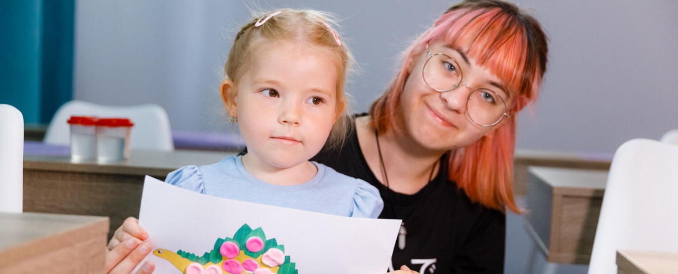 mizhkulturnyi-asystent-u-20242025-navchalnomu-rotsi-khto-vin-ta-iak-nym-staty-266-image